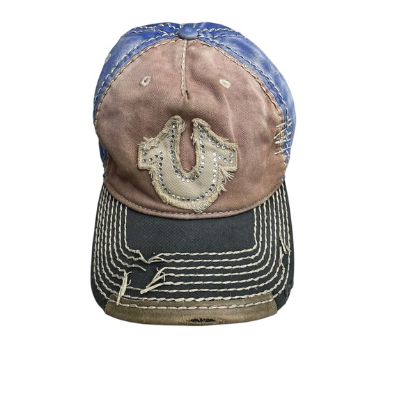 True Religion Mens Adjustable Leather Strapback Distressed Thick Stitch Logo Hat - Picture 1 of 9